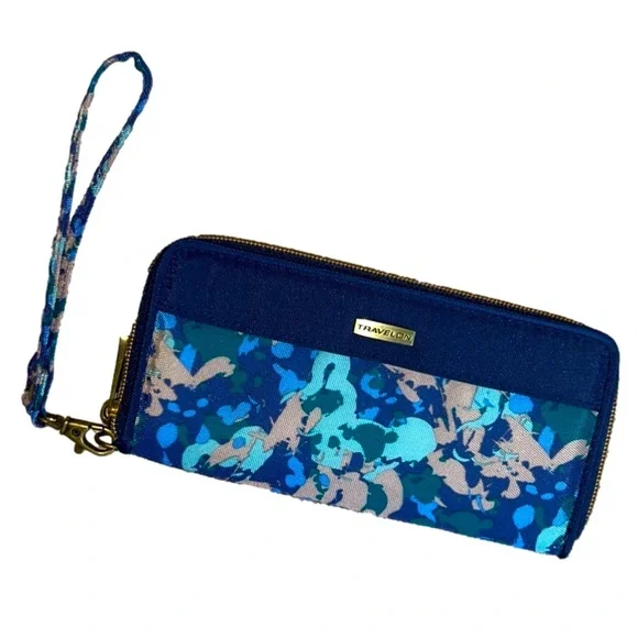 Travelon RFID Blocking wallet - Picture 1 of 5